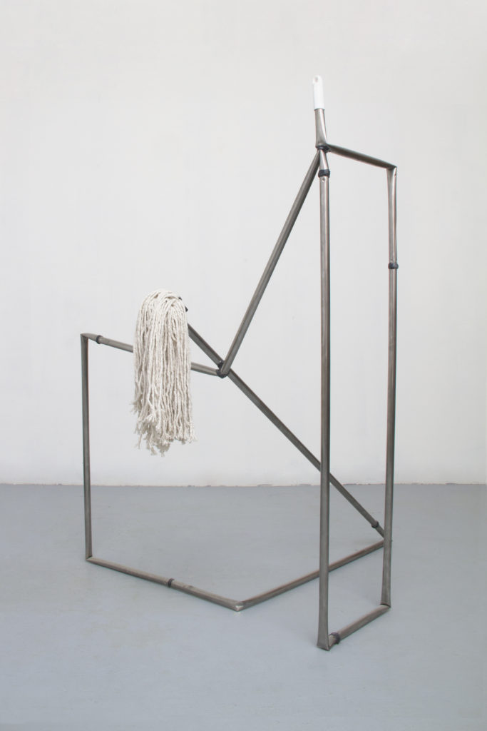 End to End(mop) 2014 sculpture by Aaron King metal, mop head, epoxy 52'' x 40'' x 36'' End to End(mop) 2014 sculpture by Aaron King metal, mop head, epoxy 52'' x 40'' x 36''